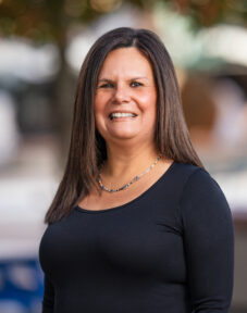 Shelly R. Welsh, Litigation Paralegal