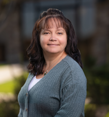 Lisa Avilucea, Accounting Manager
